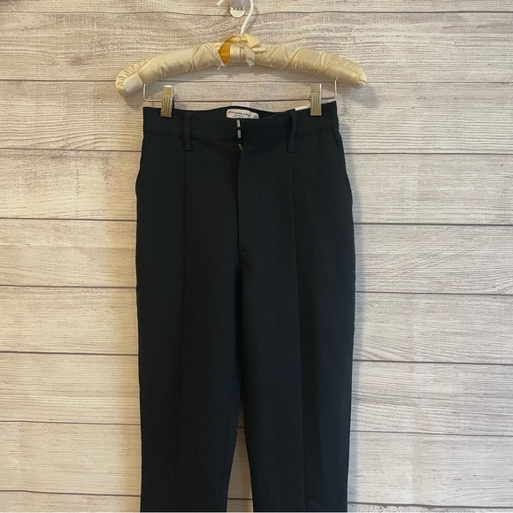 NWT Abercrombie Ultra High Rise Split Hem Black Pants - Picture 4 of 8